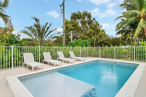 901 39th Court West Palm Beach FL 33407