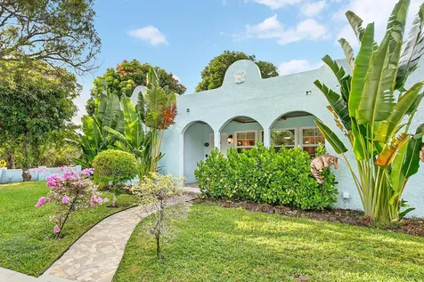 901 39th Court West Palm Beach FL 33407