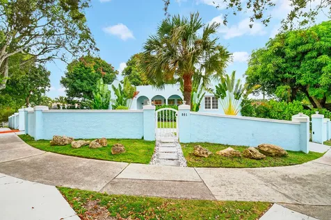 901 39th Court West Palm Beach FL 33407
