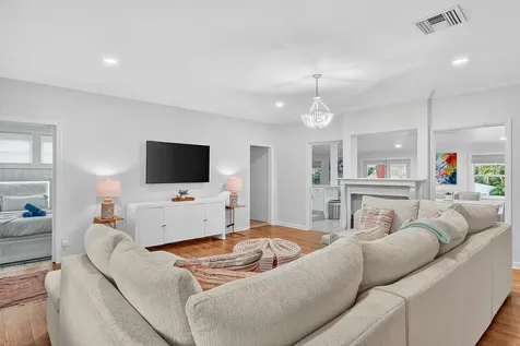 901 39th Court West Palm Beach FL 33407