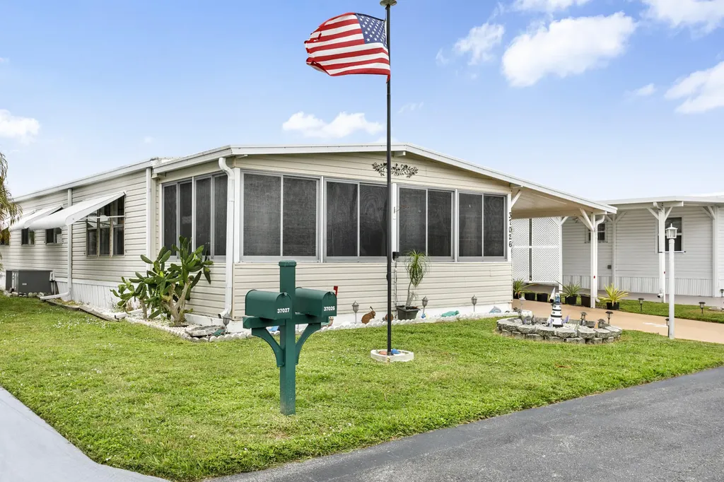 37026 Exuma Bay Boynton Beach FL 33436