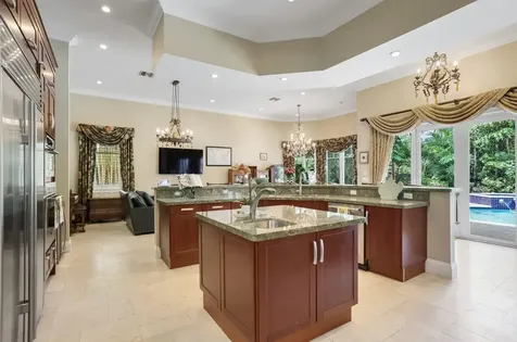 2409 Ne 12th Street Fort Lauderdale FL 33304
