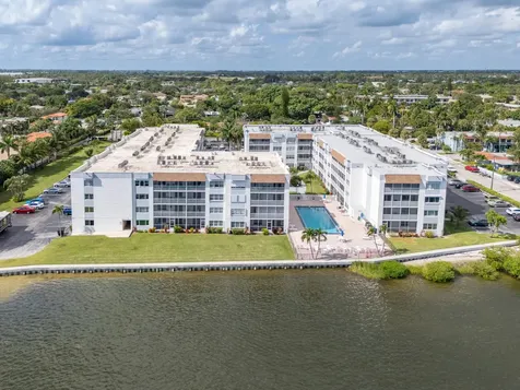 1516 S Lakeside Drive Lake Worth Beach FL 33460