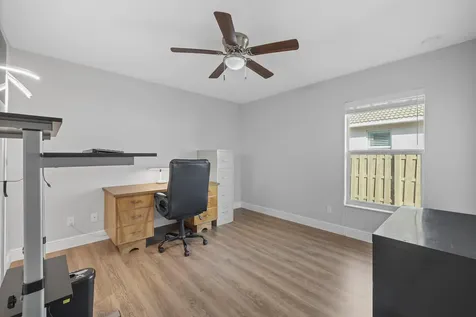 5957 Nw Brenda Circle Port Saint Lucie FL 34986