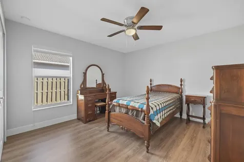 5957 Nw Brenda Circle Port Saint Lucie FL 34986