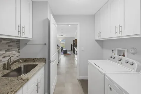 5957 Nw Brenda Circle Port Saint Lucie FL 34986