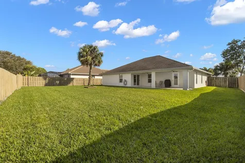 5957 Nw Brenda Circle Port Saint Lucie FL 34986