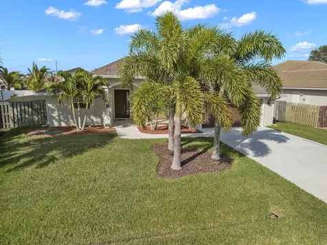 5957 Nw Brenda Circle Port Saint Lucie FL 34986