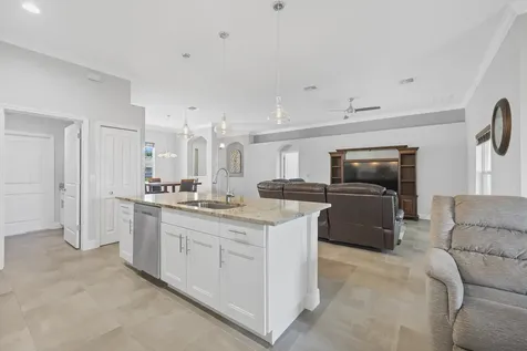 5957 Nw Brenda Circle Port Saint Lucie FL 34986