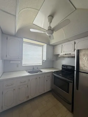 268 Windsor L West Palm Beach FL 33417
