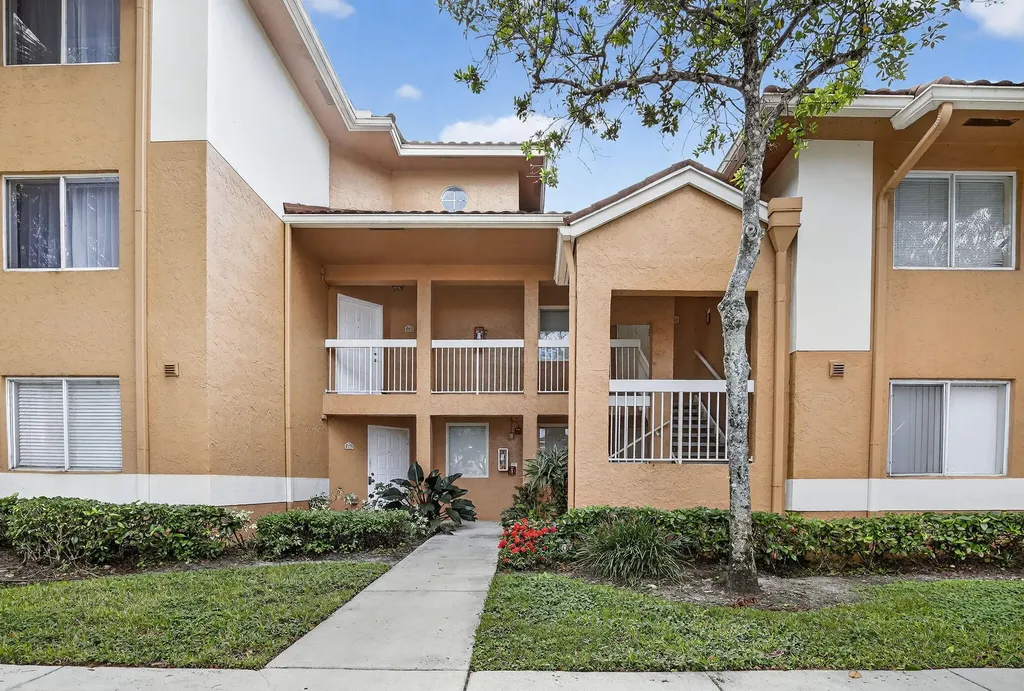 832 Nw 92nd Avenue Plantation FL 33324