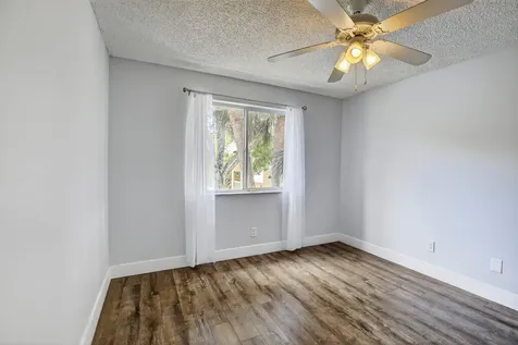 832 Nw 92nd Avenue Plantation FL 33324