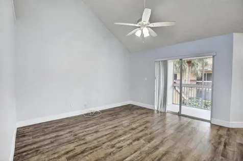832 Nw 92nd Avenue Plantation FL 33324