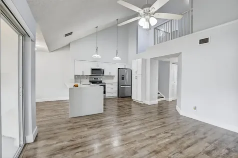 832 Nw 92nd Avenue Plantation FL 33324