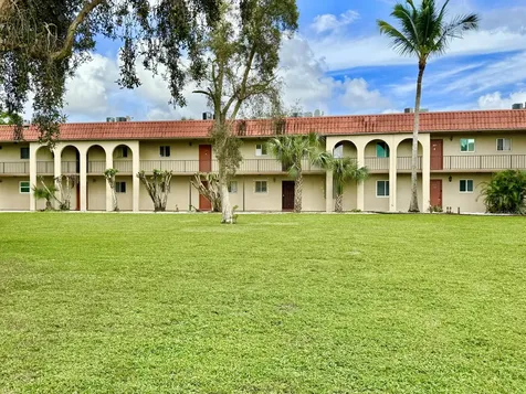6074 Forest Hill Boulevard West Palm Beach FL 33415
