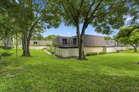 7511 75th Way West Palm Beach FL 33407