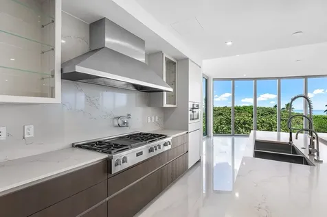 1500 S Beach Road Tequesta FL 33469