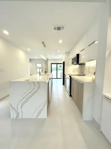 21583 Guadalajara Avenue Boca Raton FL 33433