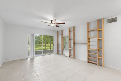10693 N Military Trail Palm Beach Gardens FL 33410