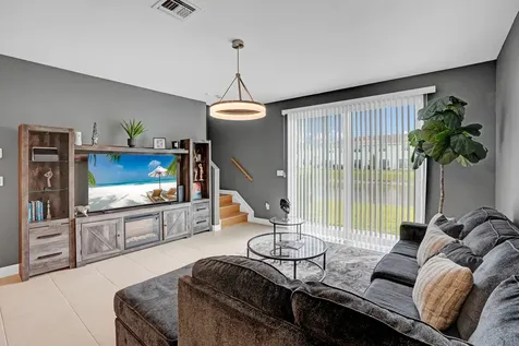 226 Se Woodbark Street Port Saint Lucie FL 34984