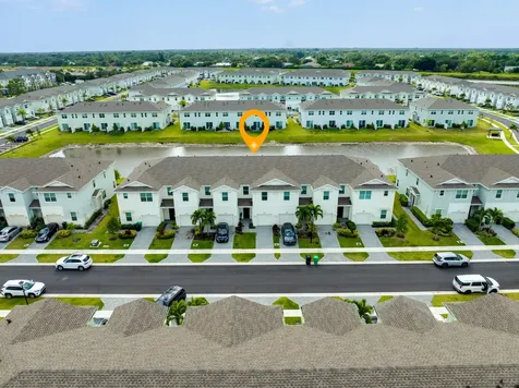226 Se Woodbark Street Port Saint Lucie FL 34984