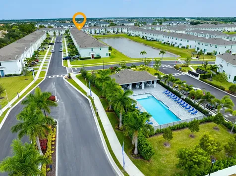 226 Se Woodbark Street Port Saint Lucie FL 34984