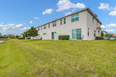 226 Se Woodbark Street Port Saint Lucie FL 34984