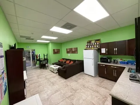4480 S Tiffany Drive Mangonia Park FL 33407