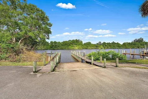 3104 Sw Porpoise Circle Stuart FL 34997
