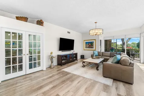 5100 Lake Catalina Drive Boca Raton FL 33496