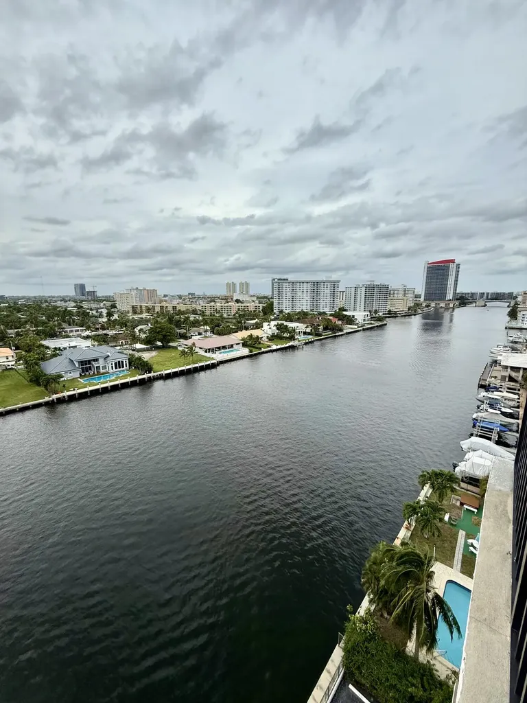 2017 S Ocean Drive Hallandale Beach FL 33009