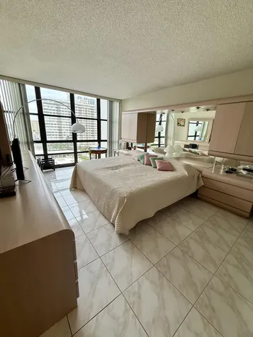 2017 S Ocean Drive Hallandale Beach FL 33009