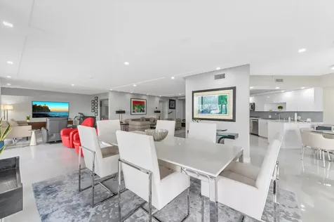 1900 Consulate Place West Palm Beach FL 33401