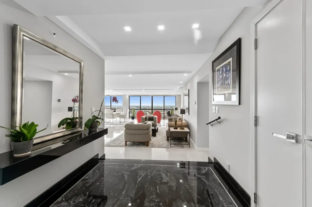1900 Consulate Place West Palm Beach FL 33401