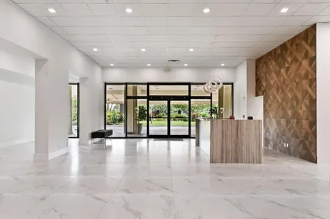 1900 Consulate Place West Palm Beach FL 33401
