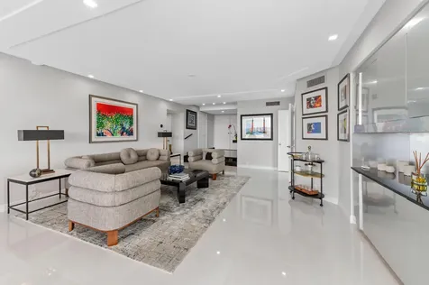 1900 Consulate Place West Palm Beach FL 33401