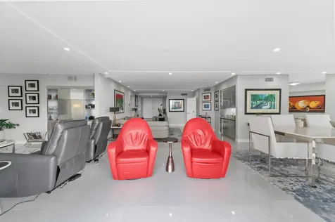 1900 Consulate Place West Palm Beach FL 33401