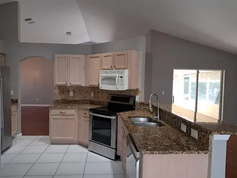 242 SW Amesbury Avenue Port Saint Lucie FL 34953