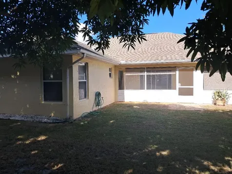 242 SW Amesbury Avenue Port Saint Lucie FL 34953