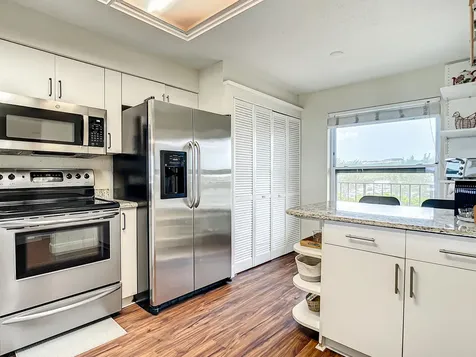 4550 Nw 18th Avenue Deerfield Beach FL 33064