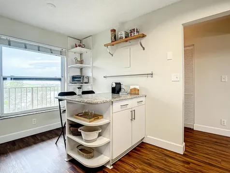 4550 Nw 18th Avenue Deerfield Beach FL 33064