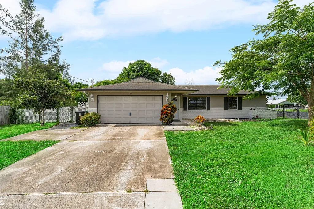 480 SW Lakehurst Drive Port Saint Lucie FL 34983
