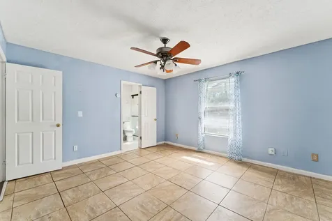 480 SW Lakehurst Drive Port Saint Lucie FL 34983