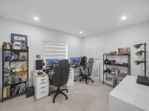 520 NE 135th Street North Miami FL 33161