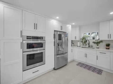 520 NE 135th Street North Miami FL 33161