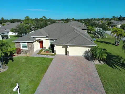 5830 Wyndham Manor Vero Beach FL 32967