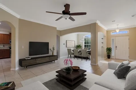 5830 Wyndham Manor Vero Beach FL 32967