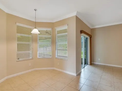 5830 Wyndham Manor Vero Beach FL 32967