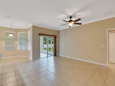 5830 Wyndham Manor Vero Beach FL 32967
