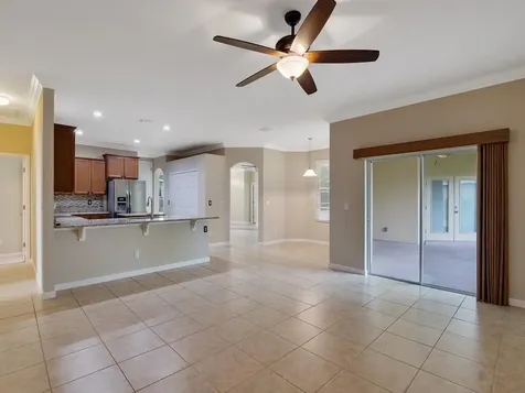 5830 Wyndham Manor Vero Beach FL 32967